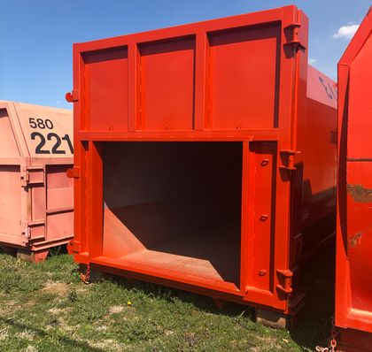 Receiver for Stationary Trash Compactor