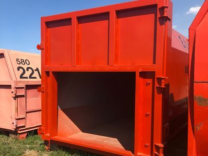 Receiver for Stationary Trash Compactor